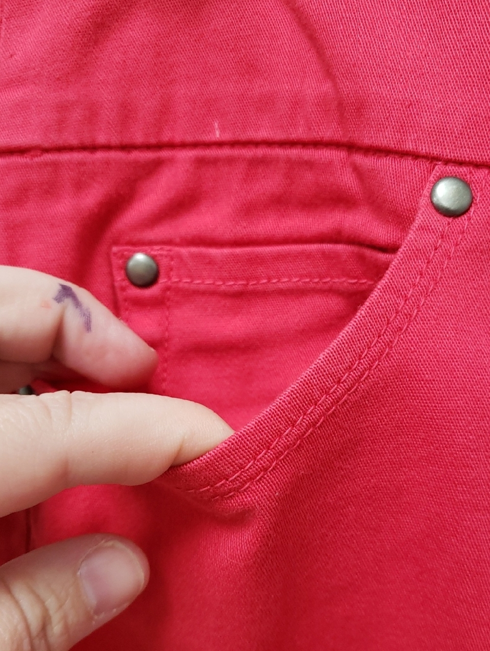 Women’s Red Stretch Bermuda Shorts - Picture 3 of 5